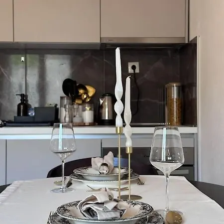 Urban Cozy Newly Renovated شقة