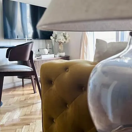 شقة Urban Cozy Newly Renovated سبليت